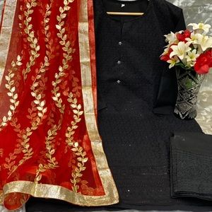 Beautiful 3 piece dress with gotta work